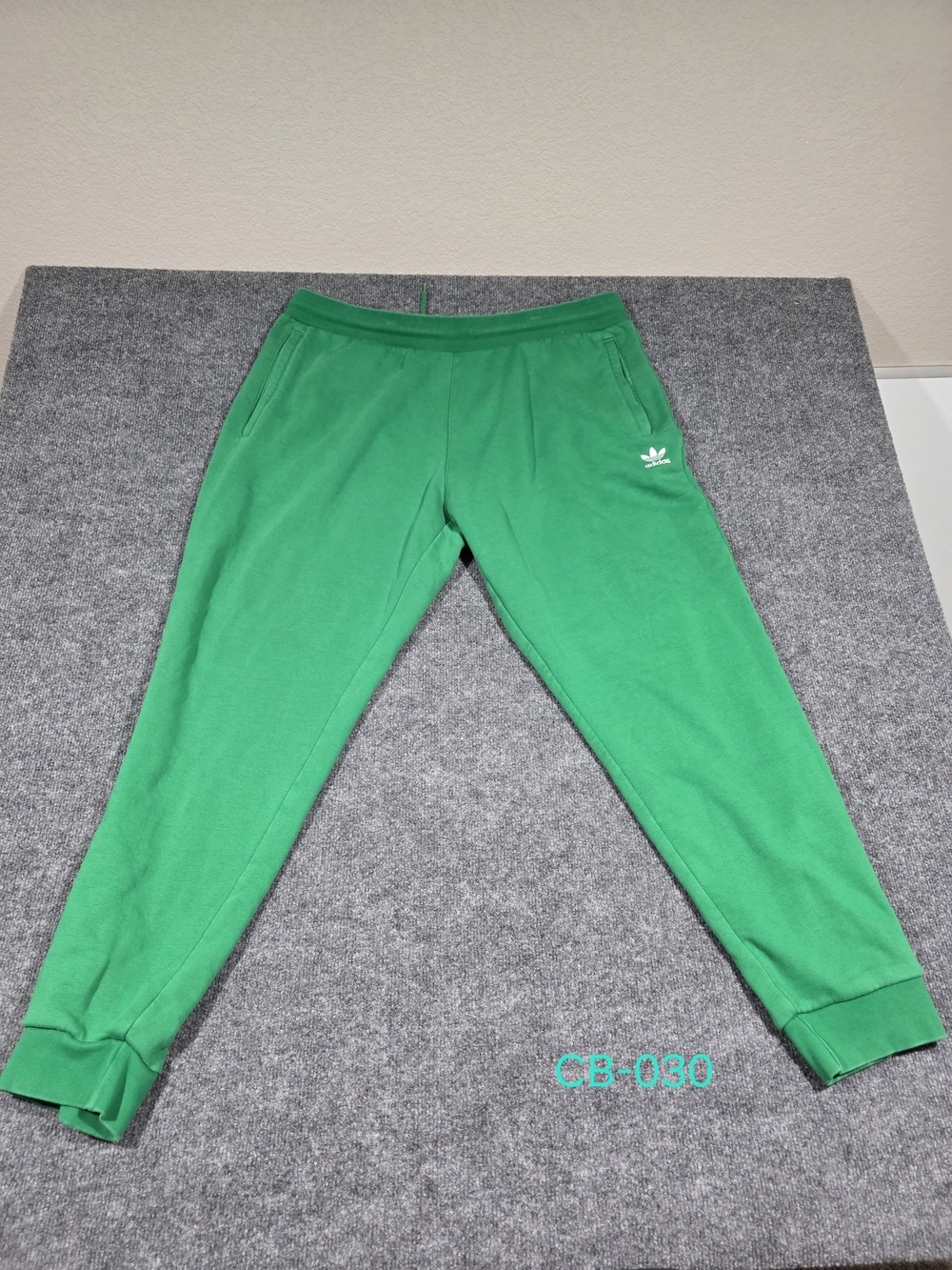 Adidas Originals Mens 2XL Green Trefoil Essentials Fleece Joggers Sweatpants